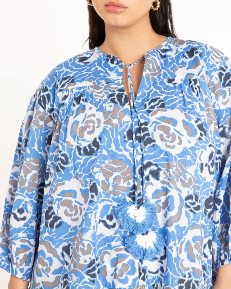 Side of a model wearing a size L Shia Dress in MARINA MULTI by Tanya Taylor. | dia_product_style_image_id:283311